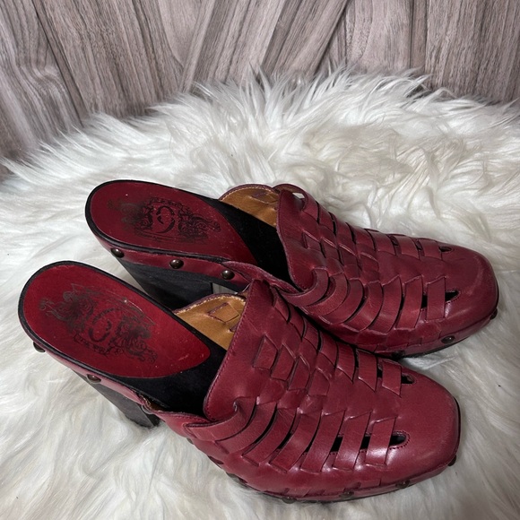 Nine West Red Leather Woven Mules-7.5 - Picture 3 of 6